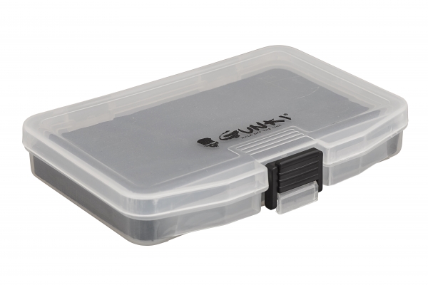 Gunki Watertight Fishing Box – Plastic Artificial Bait Storage Container (Green/Black)